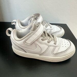 Nike Court Borough Low Toddler Size 10C White Velcro Sneakers